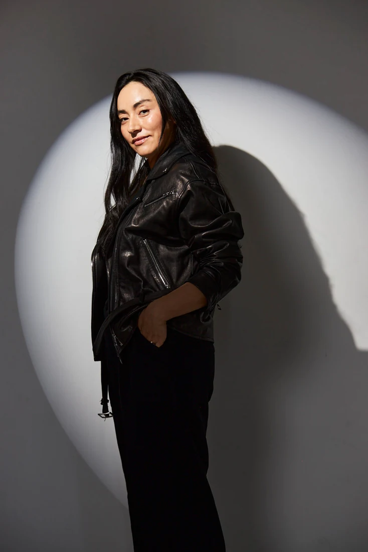 Lili in the spotlight — photograph 5735