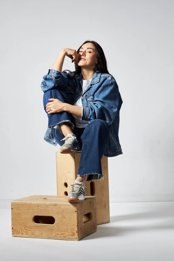 Lili in denim, in the studio — photograph 5912